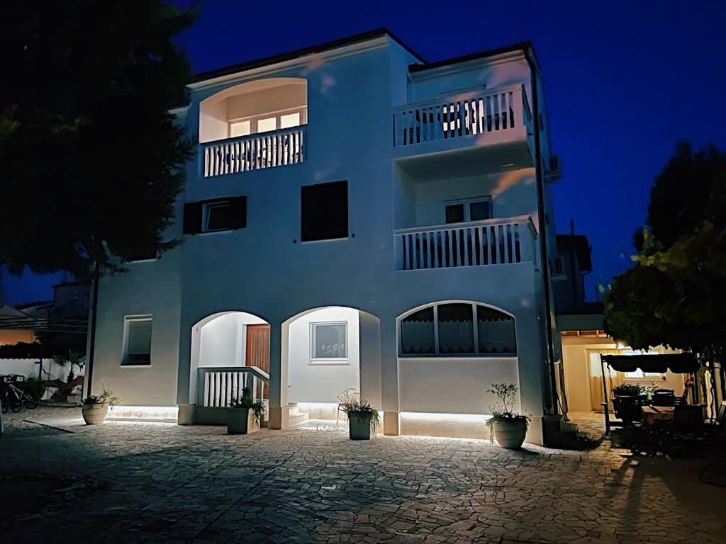 Apartmani Marin Медулин Экстерьер фото